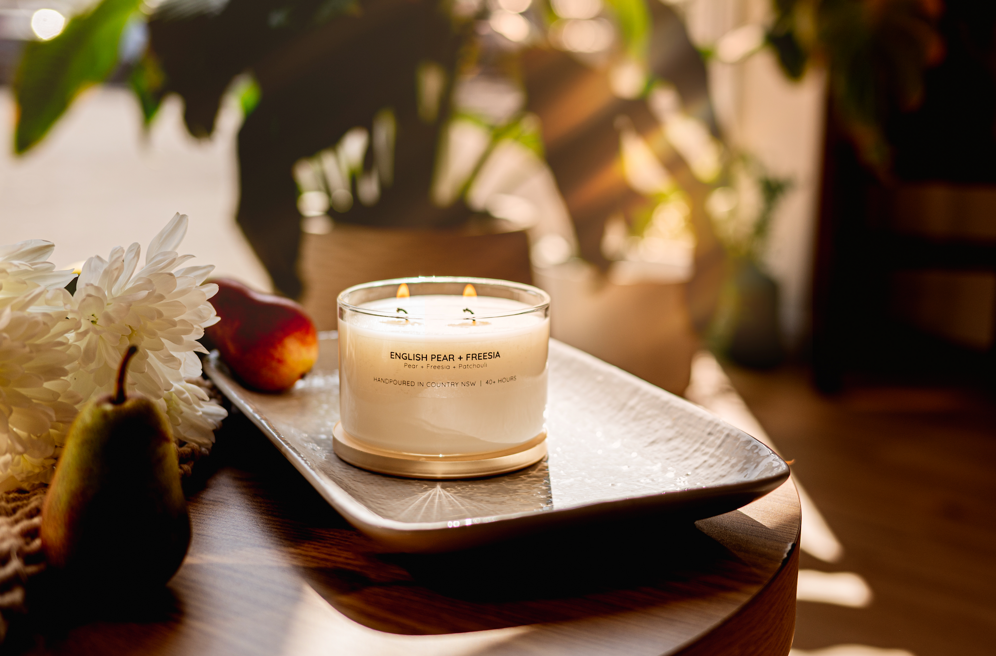 English pear and freesia candle 2025
